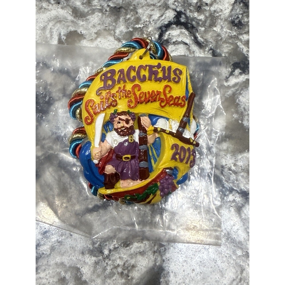 2013 Krewe Of Bacchus Sails The Seven Seas Polystone Mardi Gras Bead Necklace